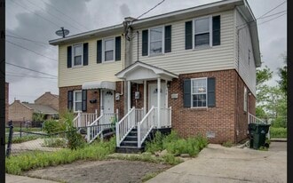 View of house/ left side only - 36 Drake St