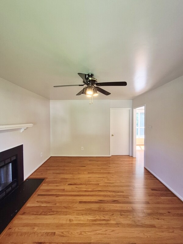 Building Photo - 9019 Double Tree Ln