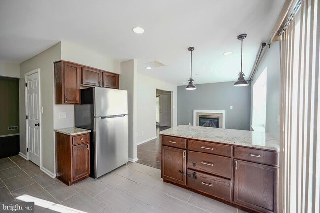 Building Photo - 3908 Grenwich Ln