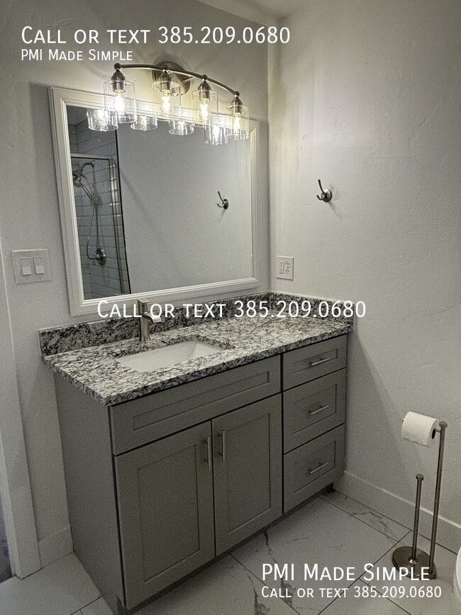 Building Photo - 258 1200 W