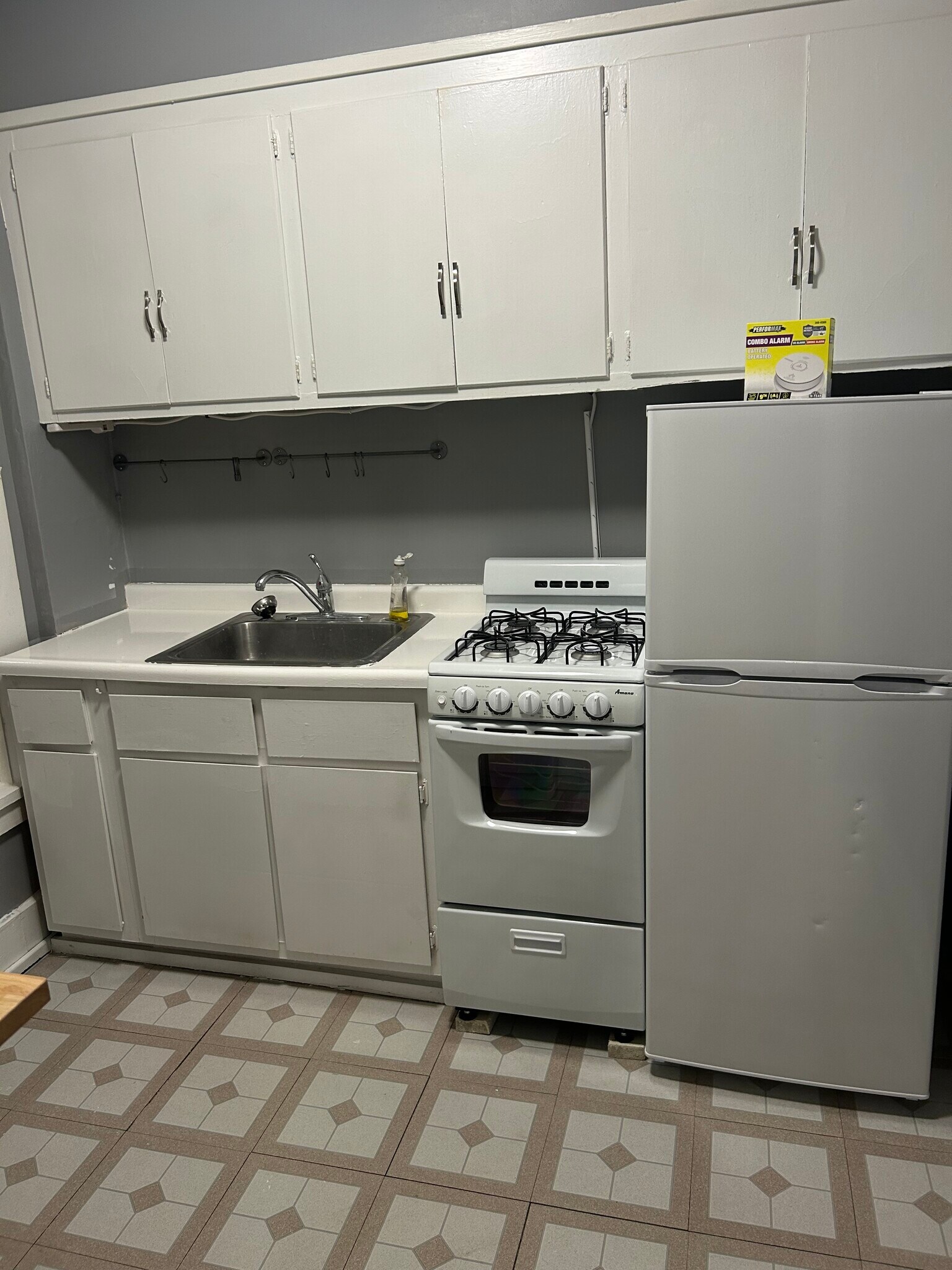 Building Photo - 729 N Broad St