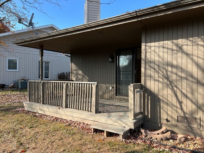 Building Photo - PRICE ADJUSTMENT! Lakewood Village Duplex