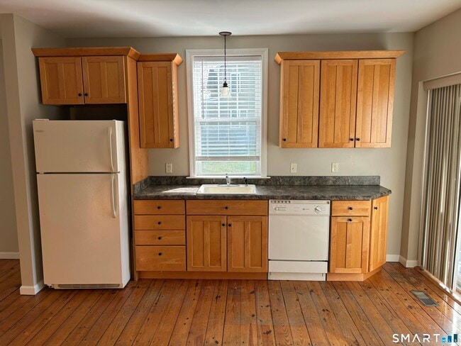 Building Photo - 214 Warsaw St