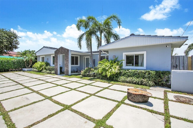 Building Photo - 20730 NE 23rd Ave