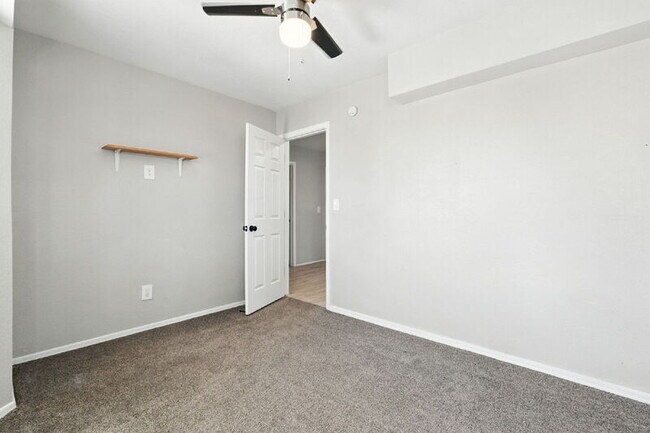 Building Photo - 4105 E Frye Rd