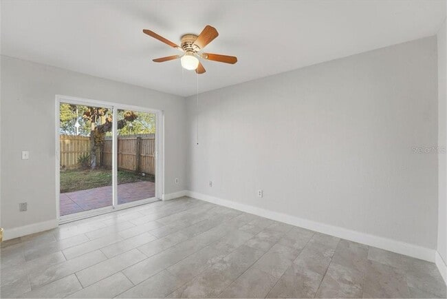 Building Photo - 1037 Chambord Ct