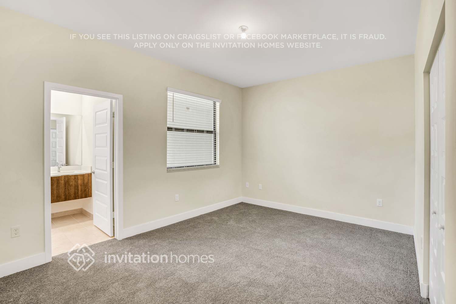 Building Photo - 10437 NW 82nd St