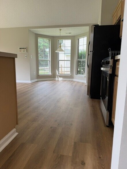 Building Photo - 5807 Timber Falls Pl NW