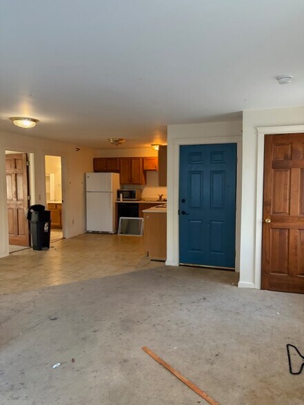 Building Photo - 7 Market Ln