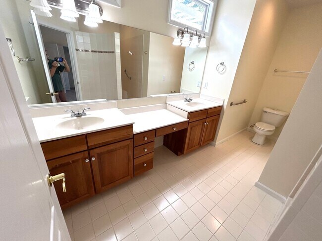 Building Photo - 3129 Gallahad Dr