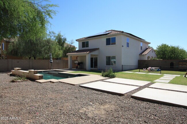 Building Photo - 20700 W White Rock Rd
