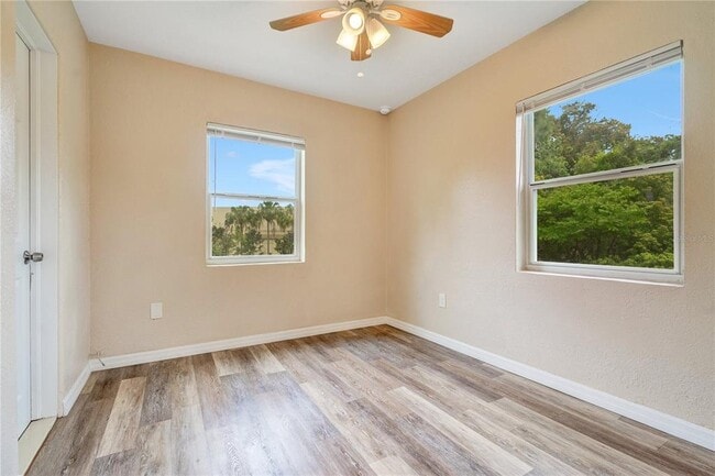 Building Photo - 2183 Crandon Ave