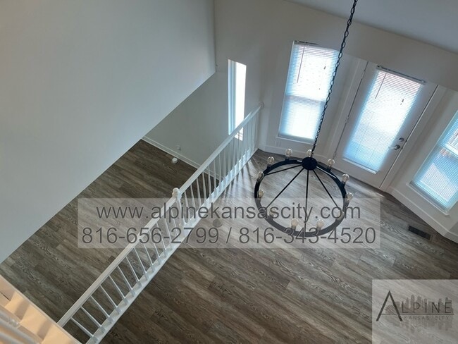 Building Photo - Gorgeous Multi Level Side by Side Split, P...