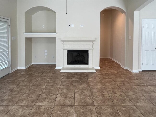 Building Photo - 5214 Sunlight Hill Ct