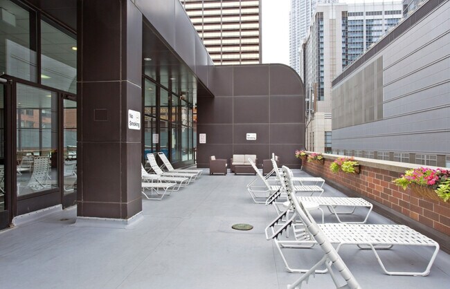 Building Photo - 211 E Ohio St