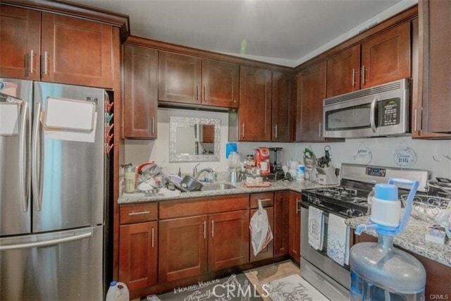 Building Photo - 587 El Placer Rd