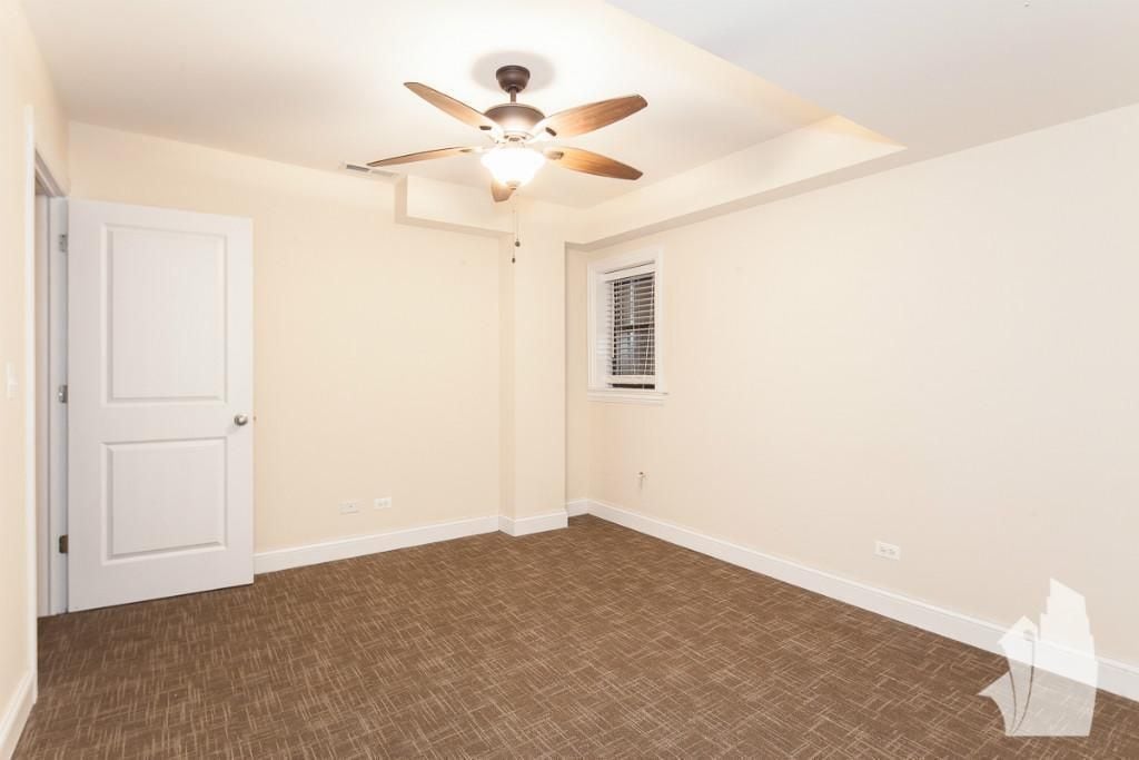 Building Photo - 3709 N Wilton Ave