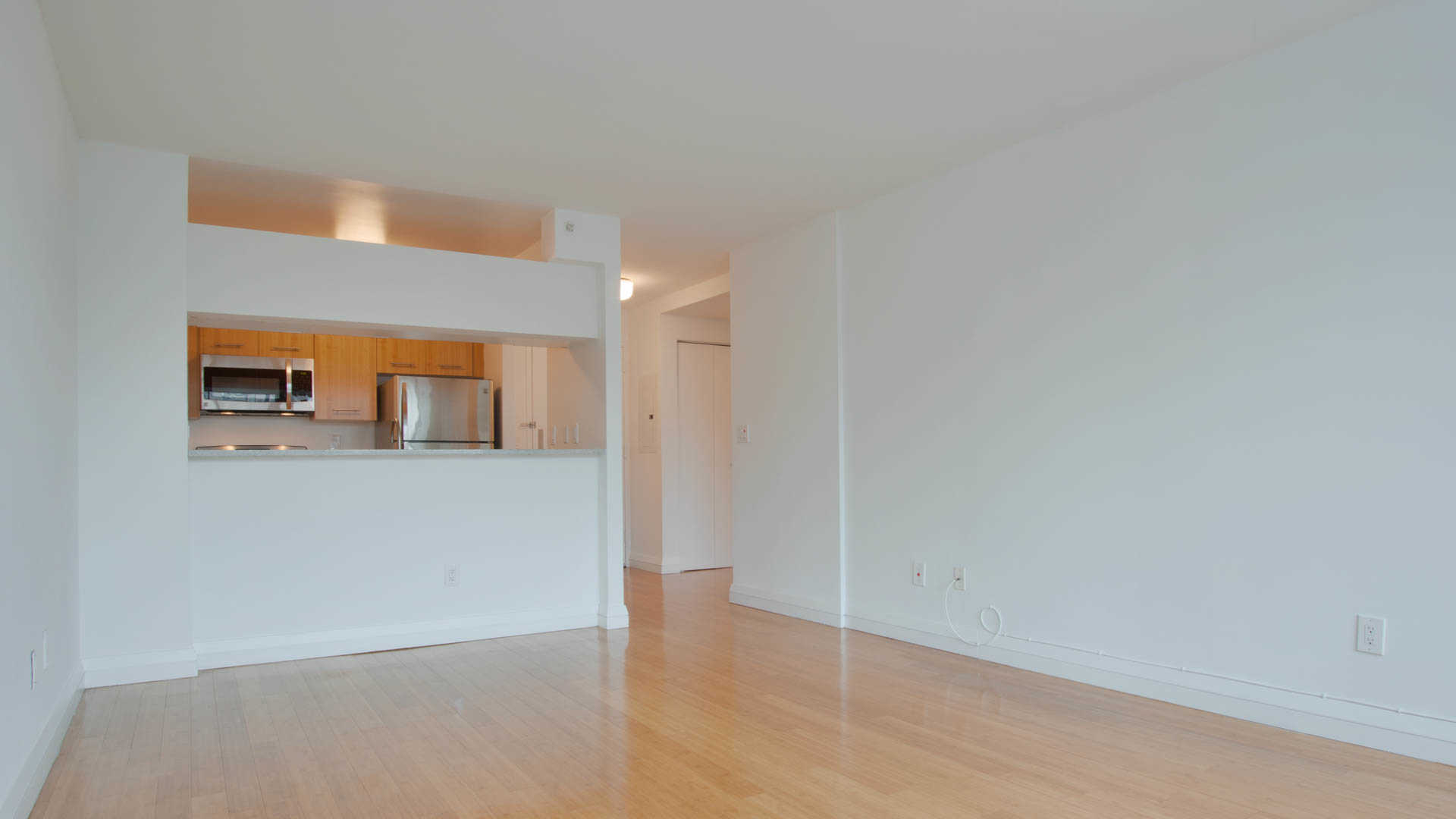 Building Photo - 800 Sixth Avenue