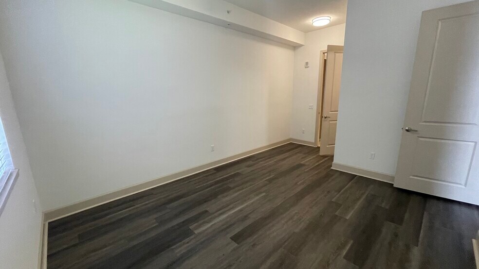 Building Photo - 10840 NW 79th St