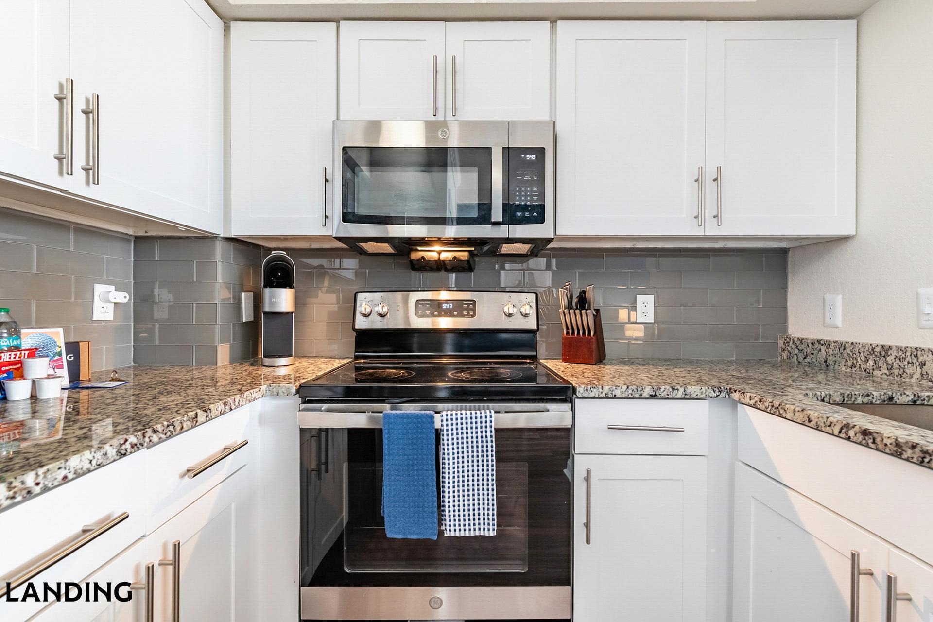 Building Photo - 2801 Biltmore Park Dr