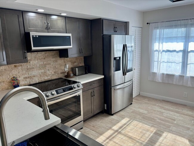 Building Photo - 1501 SW 134th Way