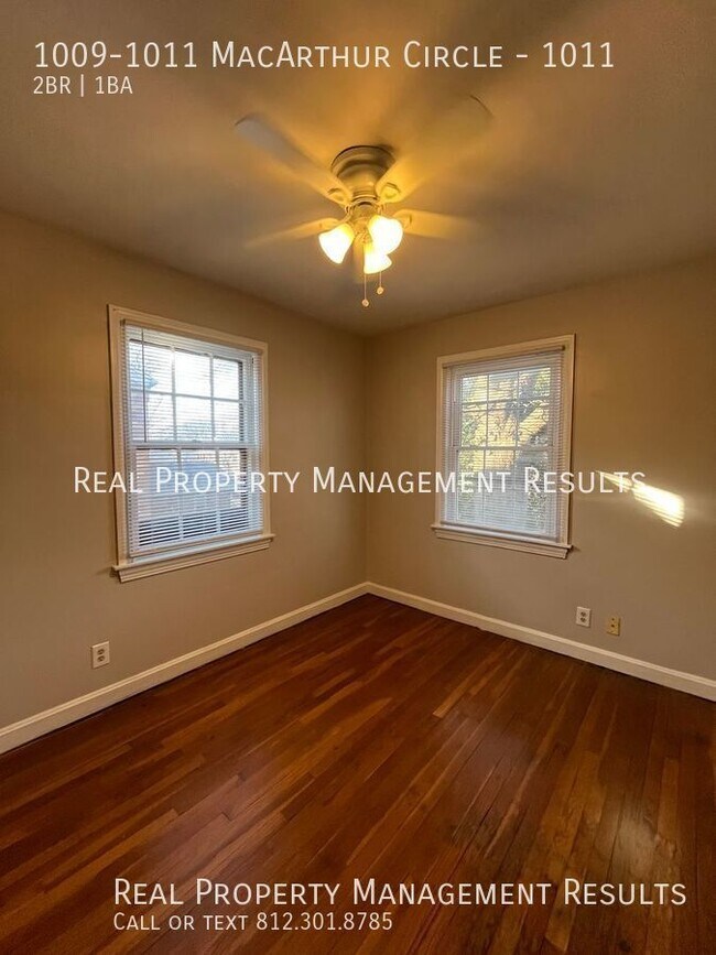 Building Photo - 2 Bedroom, 1 Bathroom Duplex, East Side