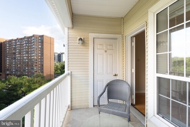 Building Photo - 4551 Strutfield Ln