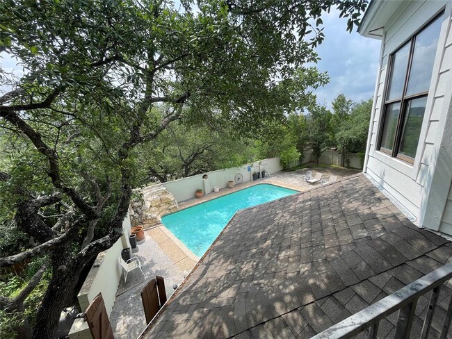 Building Photo - 110 S Cuernavaca Dr