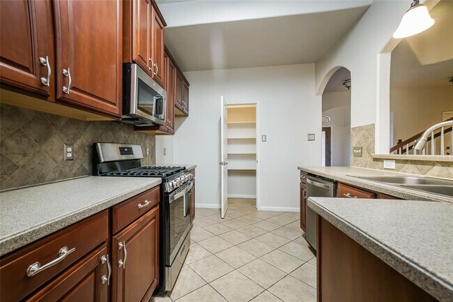 Building Photo - 21389 Timber Lodge Ln