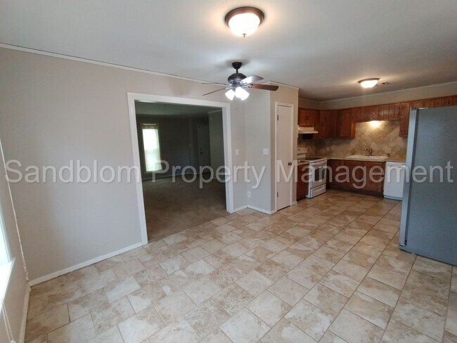 Building Photo - For Lease | Osage Hills | $1450 Rent
