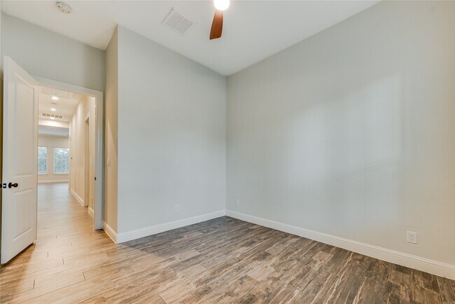 Building Photo - 25126 Scarlett Manor Ct