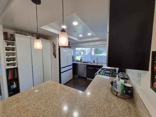 Building Photo - 5313 Sevilla Ct