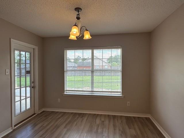 Building Photo - 2719 Rosebud Dr