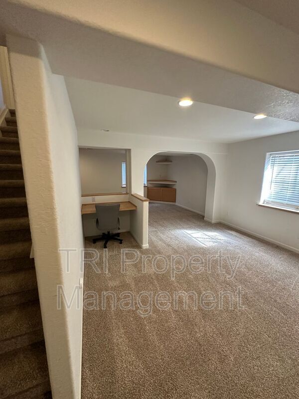 Building Photo - 122 Whitney Ct