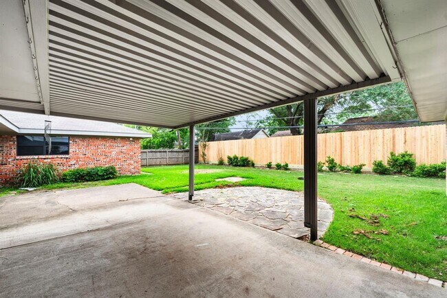 Building Photo - 10139 Knoboak Dr