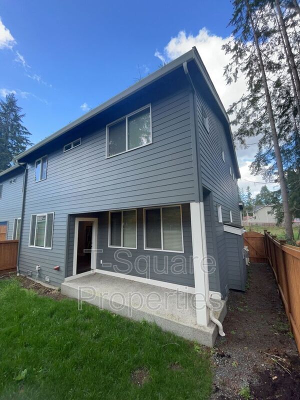 Building Photo - 19923 Cypress Way