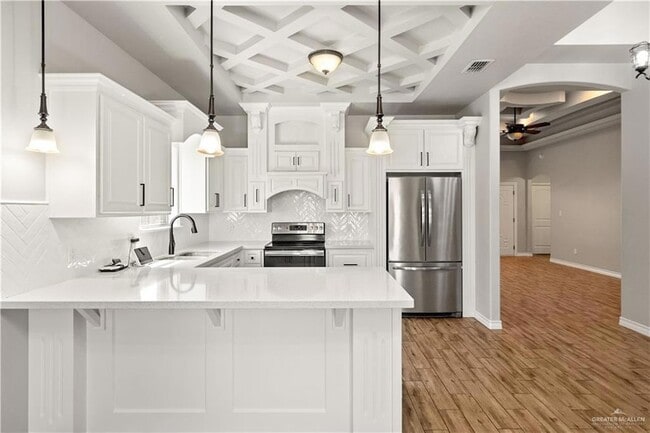 Building Photo - 10925 N 30th St