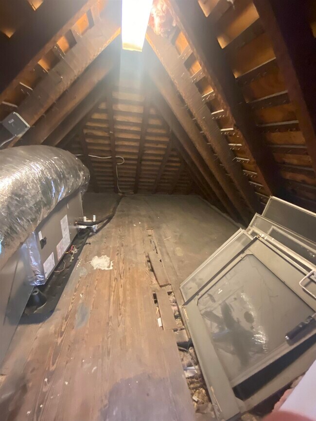 Building Photo - 275 Avenue B