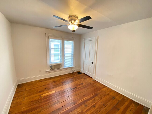 Building Photo - W 8th Ave 223-225 HHR
