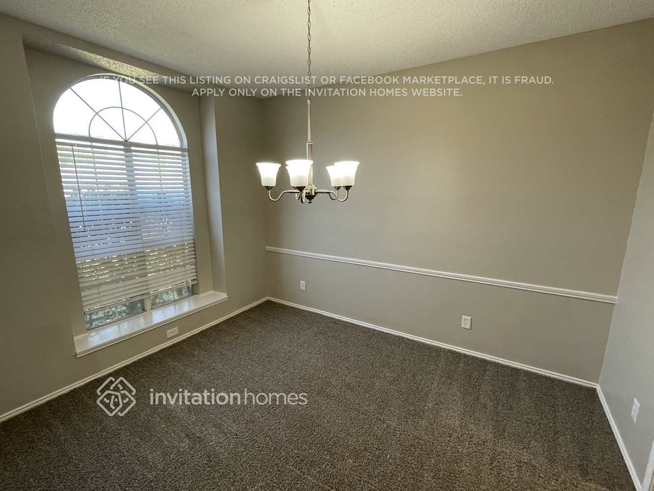 Building Photo - 1616 Barclay Dr