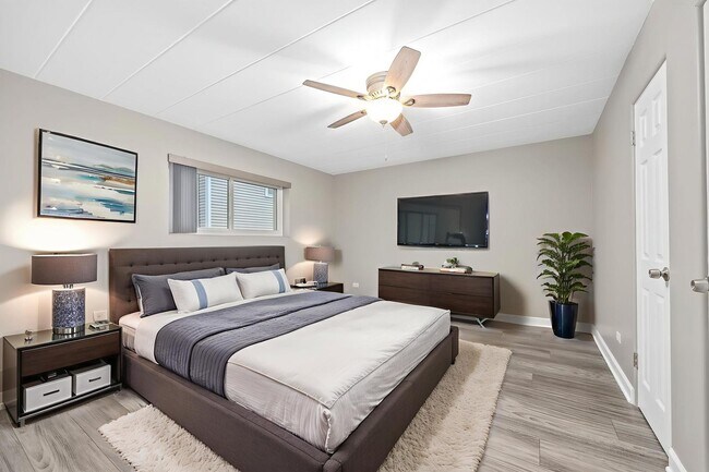 Building Photo - 332 Maple Ave