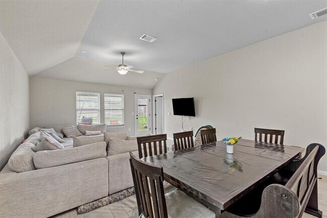 Building Photo - 128 Smokebush Trail