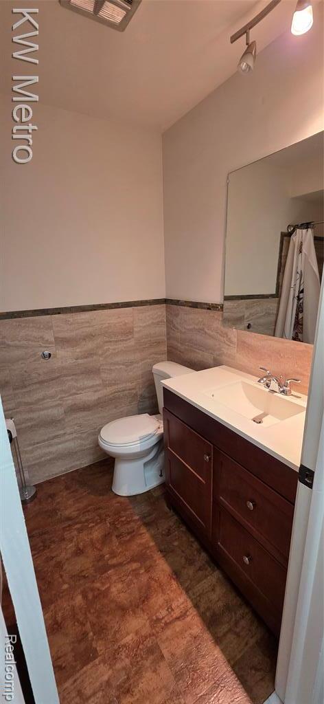 Building Photo - 403 Riviera Dr