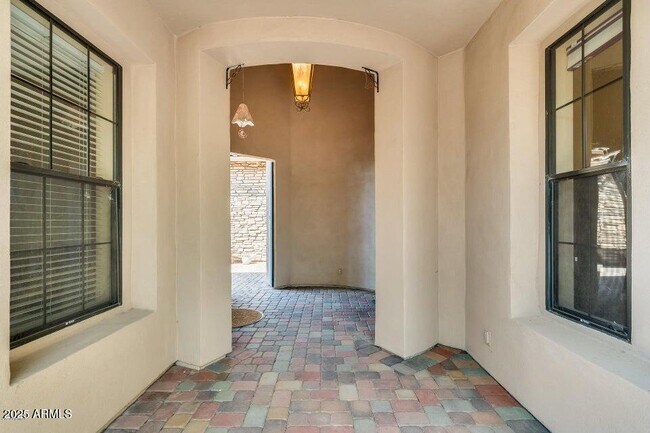 Building Photo - 4053 N Sage Creek Cir