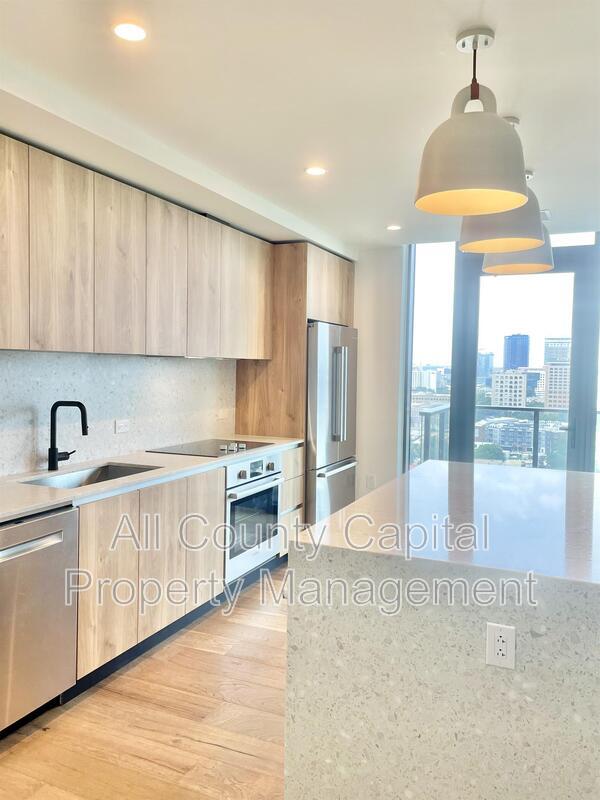 Building Photo - 84 East Ave