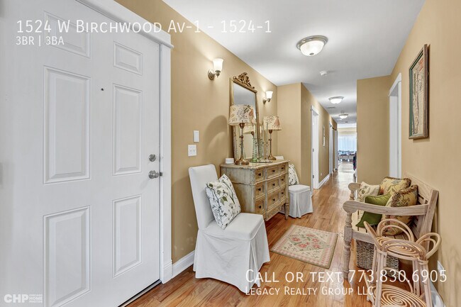 Building Photo - 1524 W Birchwood Ave