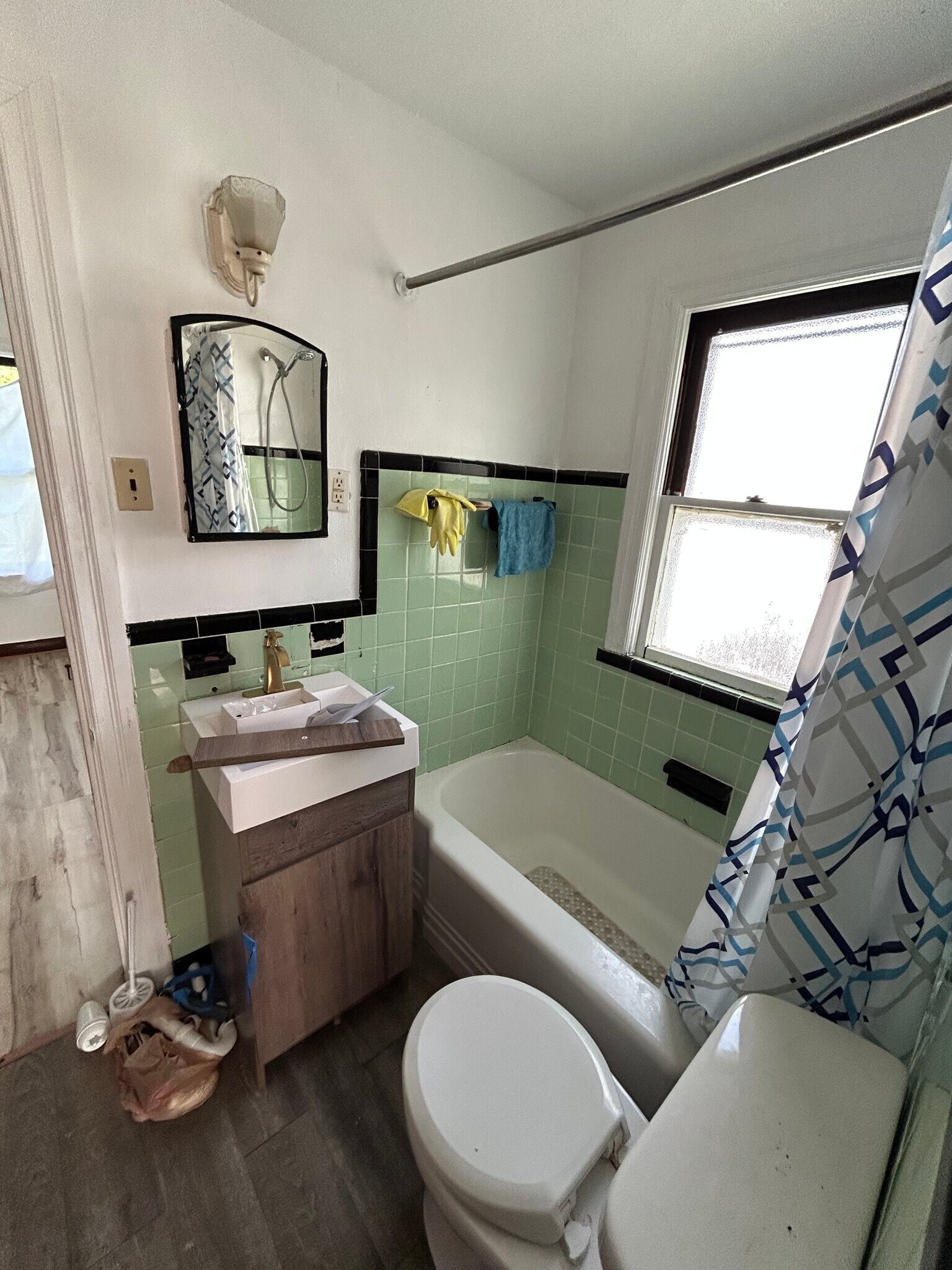 Building Photo - 2525 Tyrell Dr