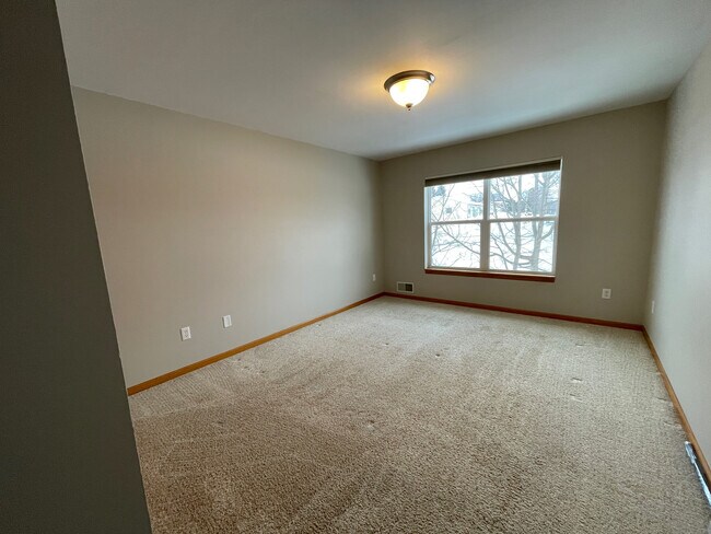 Building Photo - 1417B 2nd St