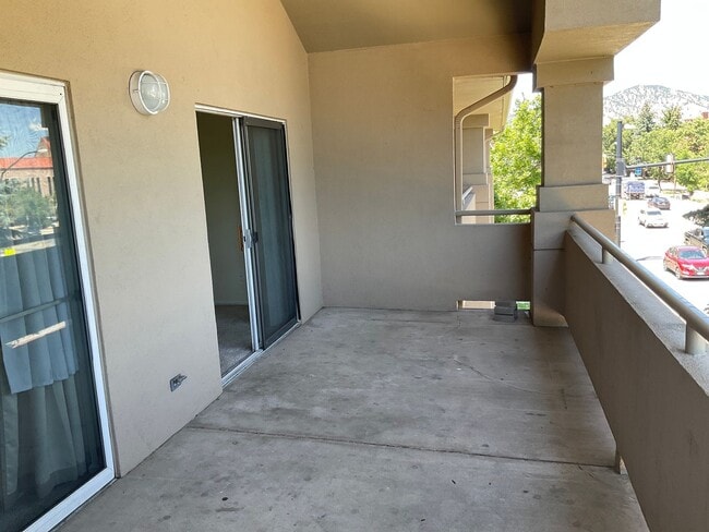 Building Photo - Pre lease !!