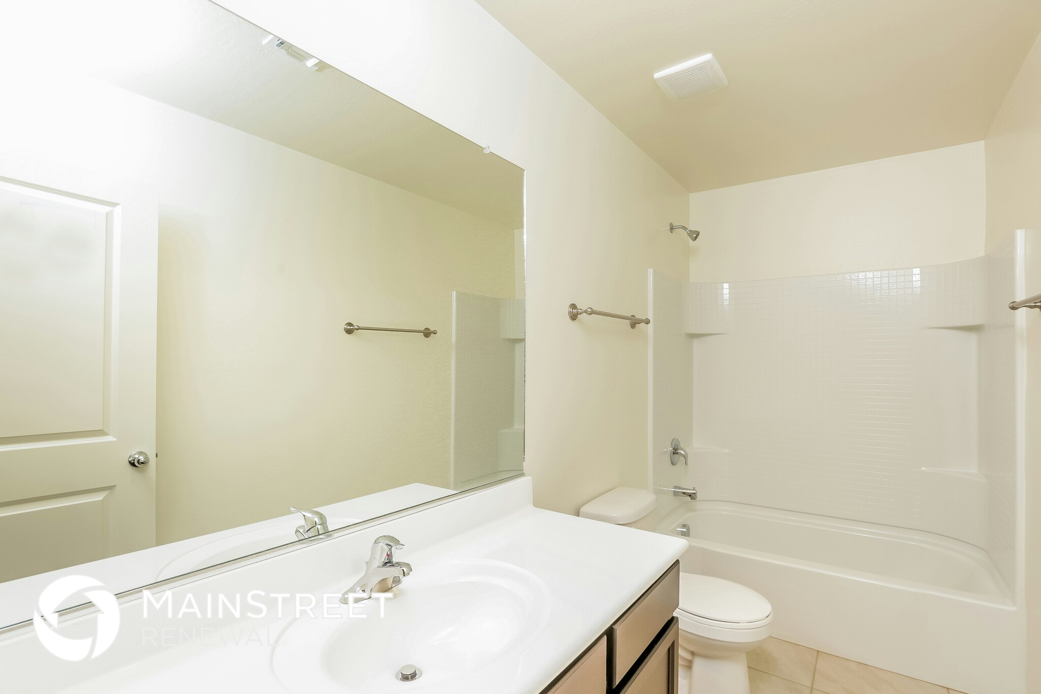 Building Photo - 9068 S 254th Dr